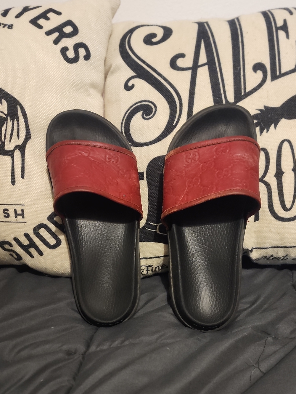 Authentic Men Gucci Rugged Slides Size 10 - Clean!